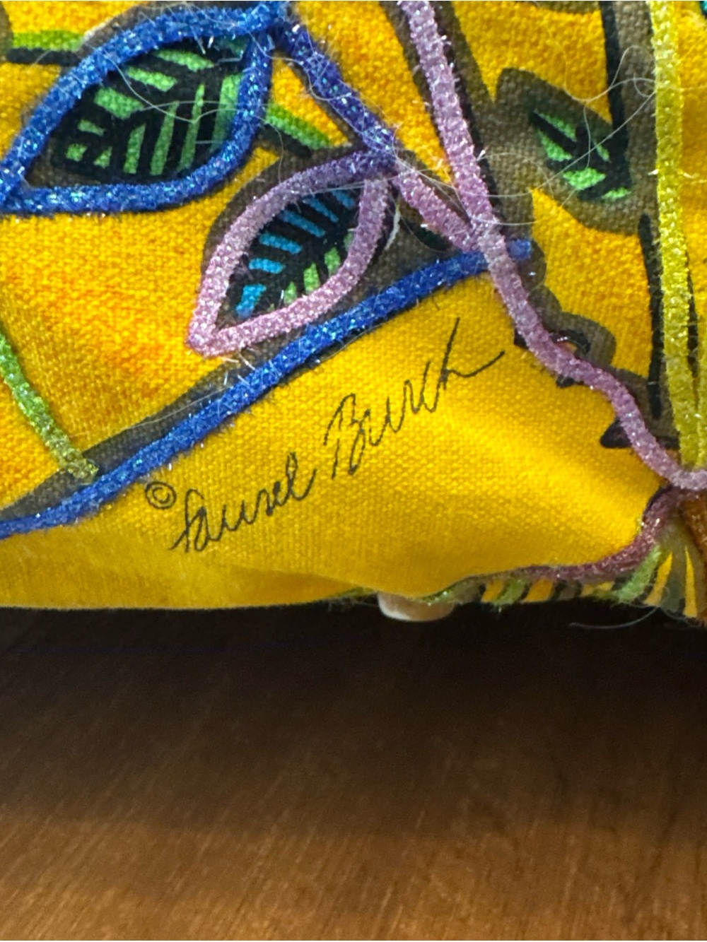 Laurel Burch Cat Yellow Floral Appliqué Travel Tote with feet - Picture 2 of 16